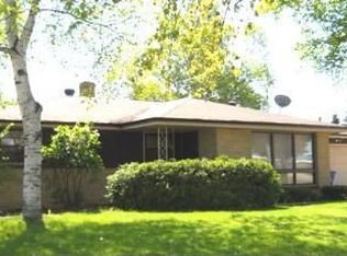 2151 S Ridge Rd, Green Bay, WI 54304