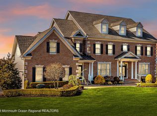 5 Stayman Ct, Manalapan, NJ 07726