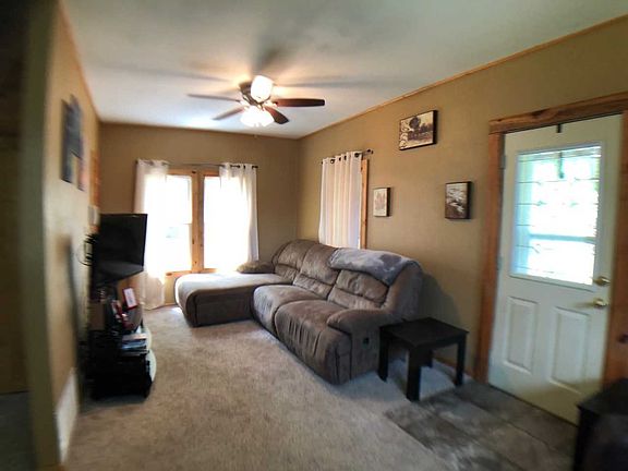 2nd image of 322 Maple St