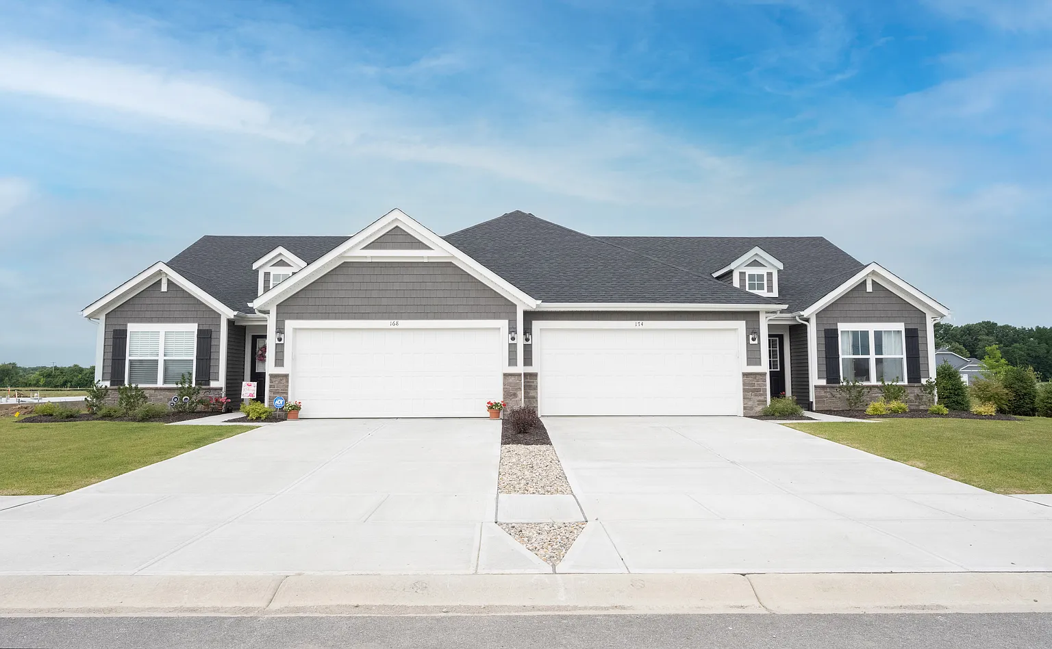 174 Megan Way photo 1