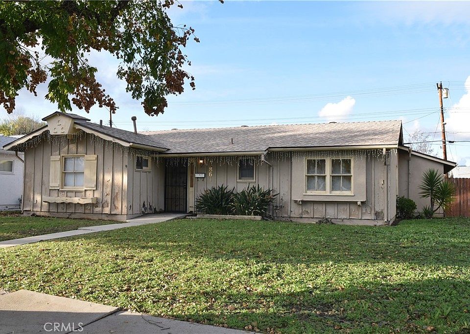 1st image of 23861 Victory Blvd