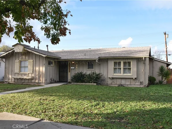 23861 Victory Blvd, West Hills, CA 91307