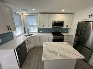 452 Centre St #2R, Jamaica Plain, MA 02130