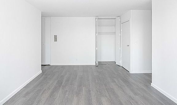 3rd image of 4750 59th St APT 9C