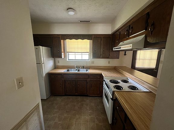 2nd image of 408 & 410 Oklahoma St #5
