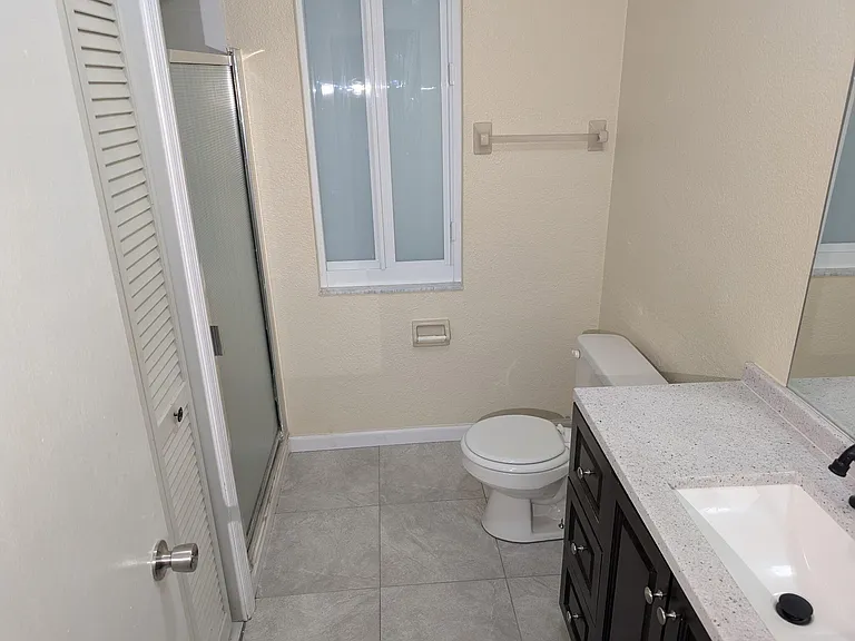 22481 Westchester Blvd #B48 — Photo 4