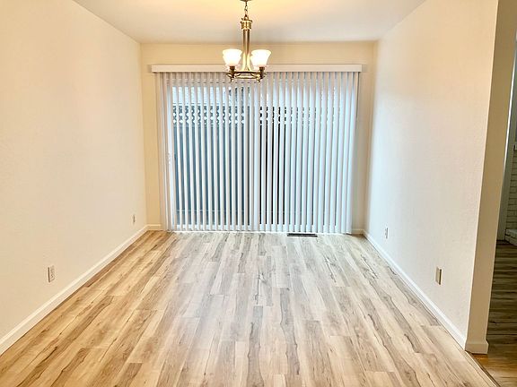 5th image of 15215 Pratola Ct