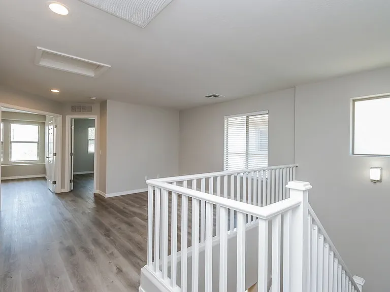 3829 E Kent Ave — Photo 8