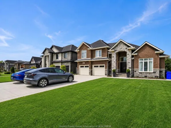 6255 Disputed Rd, Lasalle, ON N9H 0E6