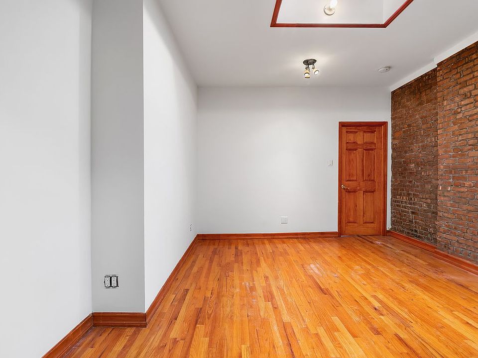 1st image of 258 W 15th St APT 5RW
