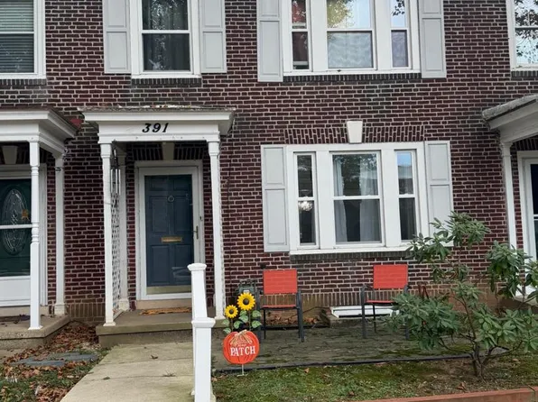 391 Sunset Rd, West Reading, PA 19611