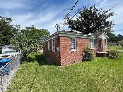 2nd image of 905 ETHAN ALLEN Street