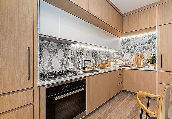 5th image of 517 W 29th St APT 4D