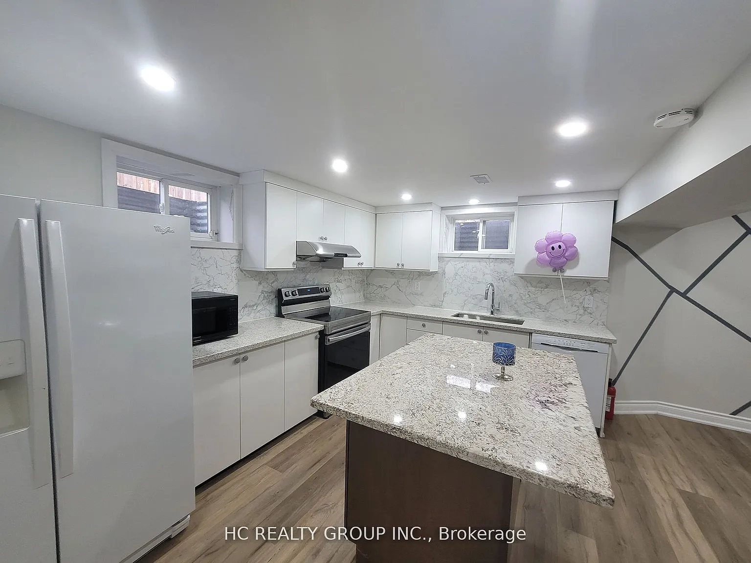 2 bed, $2,200 — Photo 4