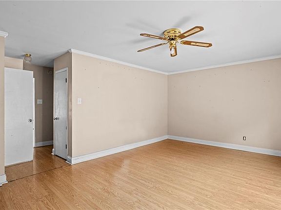 4th image of 220 Nack Ln Unit D