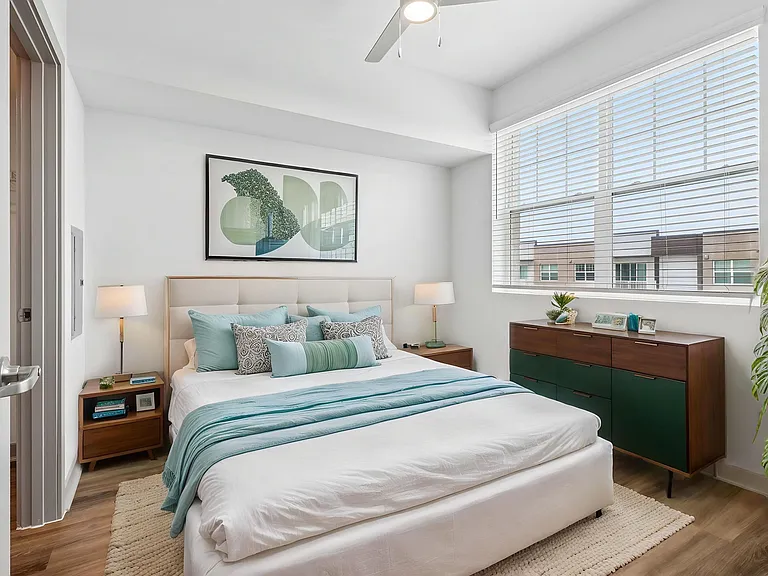 Remi West Dallas — Photo 9