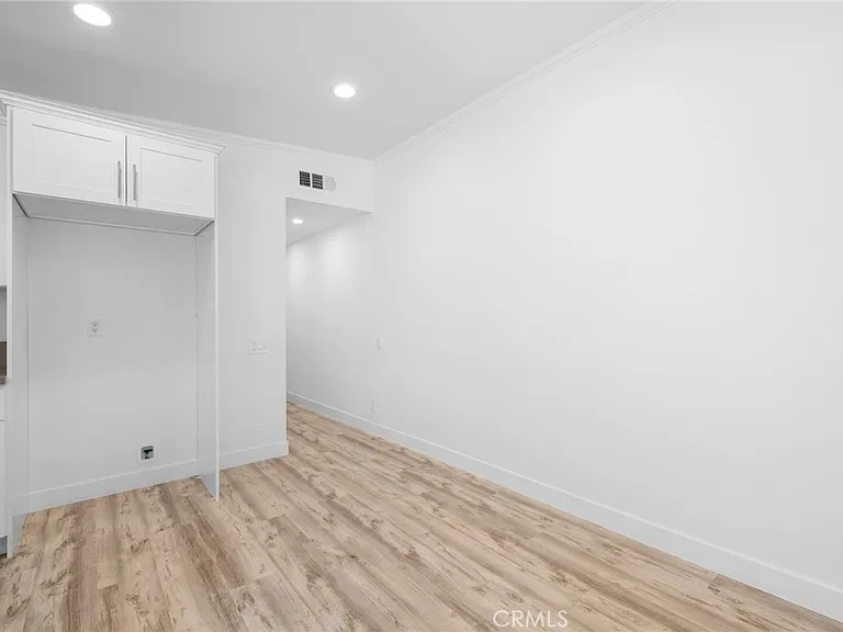 309 Sinclair Ave — Photo 8