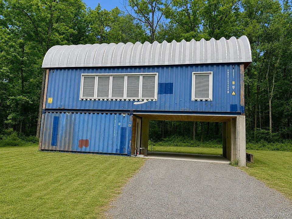 1st image of 40 Pioneer Road