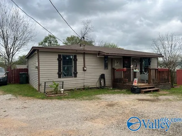 511 1/2 Brownsferry St, Athens, AL 35611