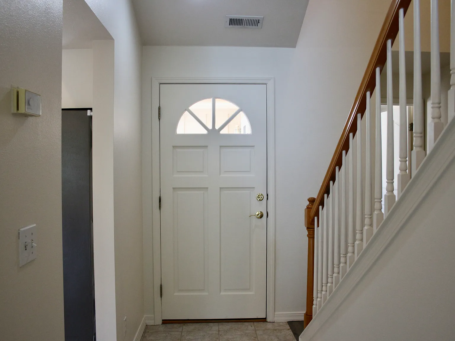 3 bed, 1360 sqft, $2,595 — Photo 4