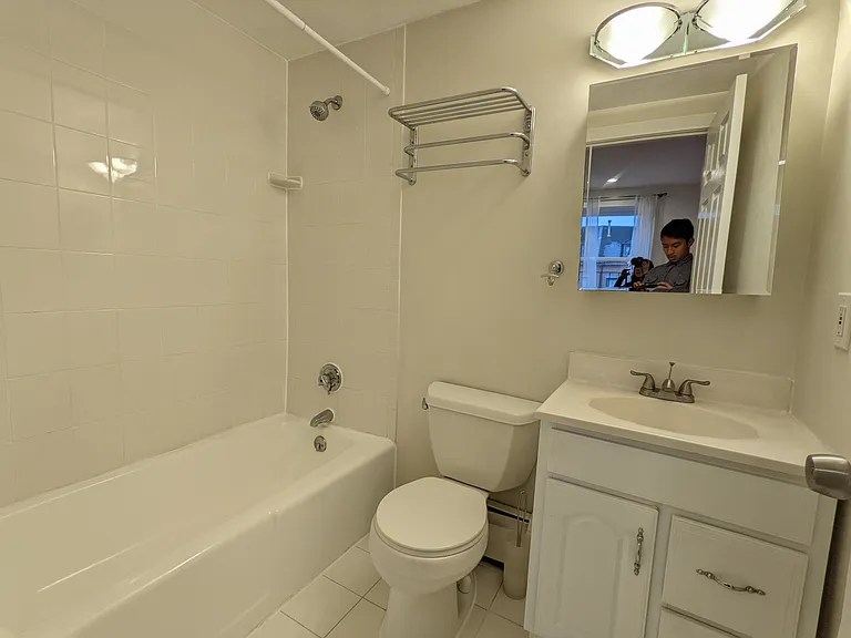 605 Massachusetts Ave #6 — Photo 5