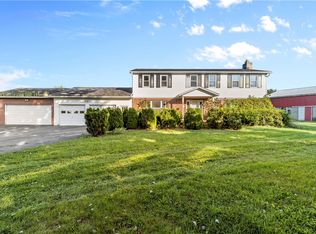 2480 Ridge Rd, Ontario, NY 14519