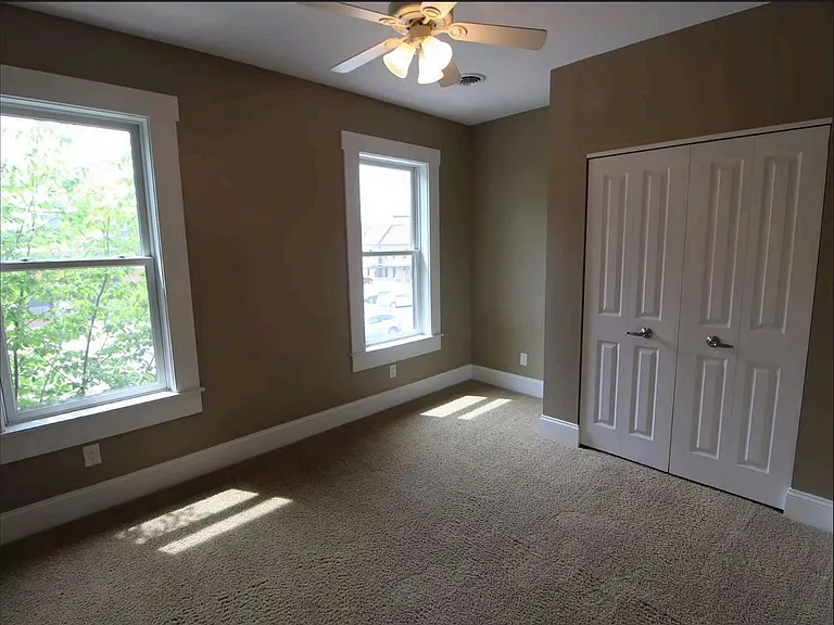 636 S Pearl St — Photo 12