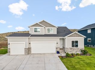 5379 Orville St, Eagle Mountain, UT 84005
