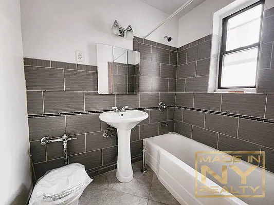 Rented by Made In NY Realty | media 10