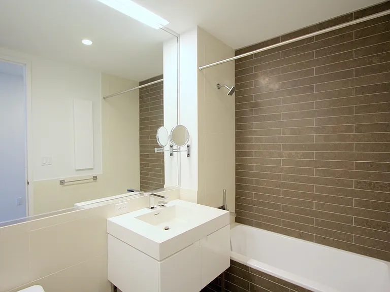 388 Bridge St #38D — Photo 6