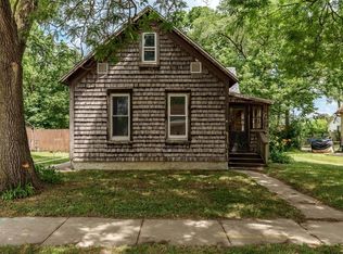 1015 Bluff St, Beloit, WI 53511