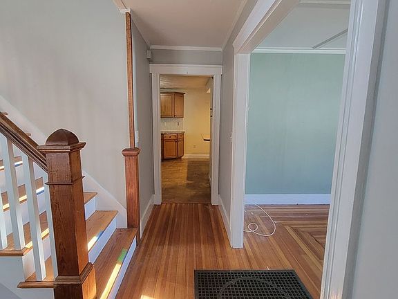 3rd image of 27 Philip St