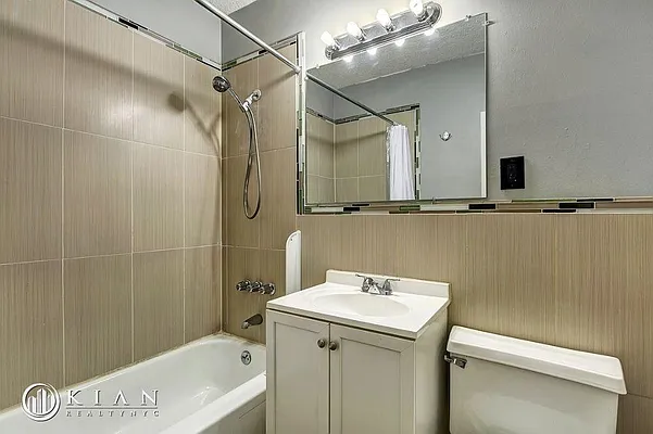 Rented by Kian Realty | media 5