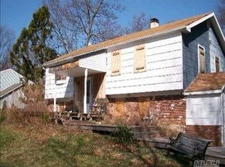 46 Winside Ln, Coram, NY 11727