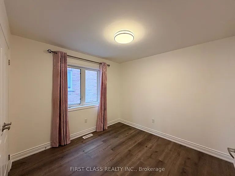 70 Livante Ct — Photo 12