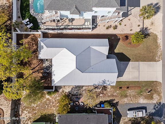 4th image of 129 NW 11th Street