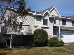 9191 Upland Ln N, Maple Grove, MN 55369