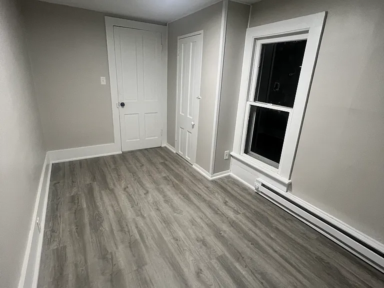 15 Oak St — Photo 18