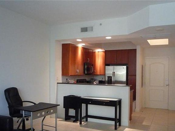 2nd image of 801 S Olive Ave Unit 827