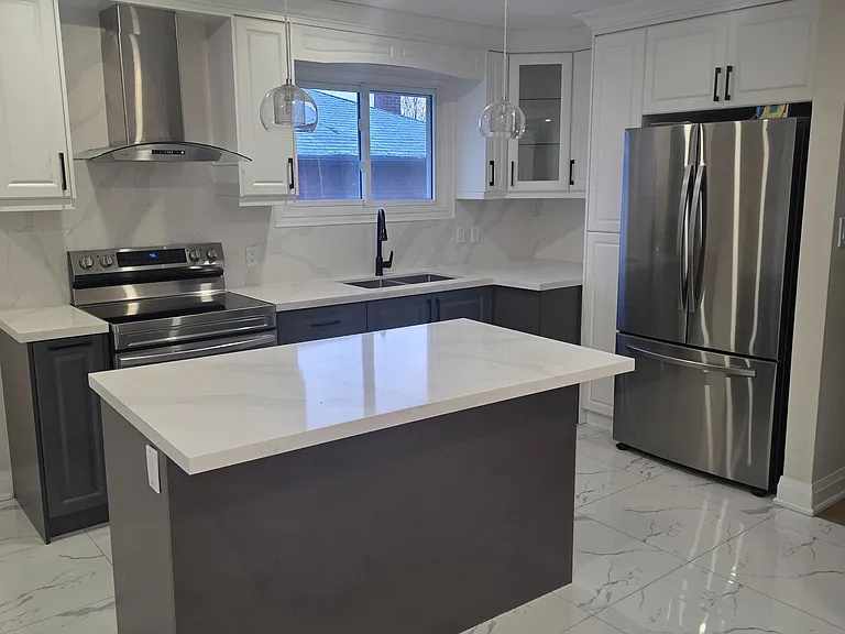 134 Keewatin St S — Photo 8