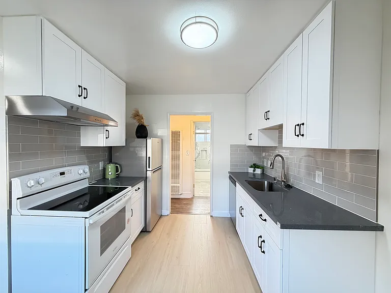 655 Moorpark Way #1B — Photo 7