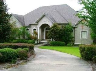 30 Ledgelawn Dr, Little Rock, AR 72212