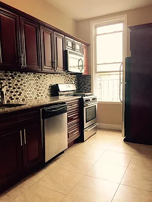 Rented by Elite NY Holdings | media 49