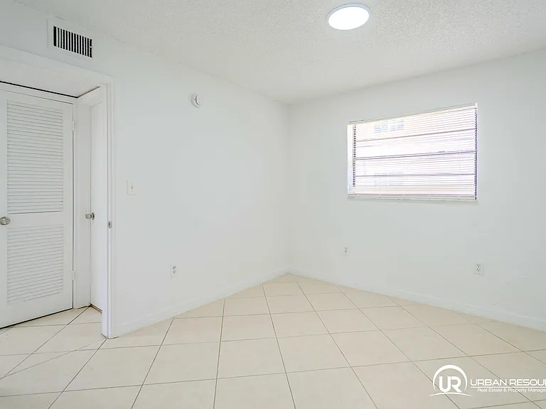 3265 Virginia St #15 — Photo 21