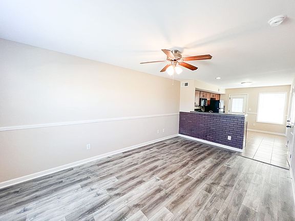 3rd image of 2276 McCormick Ln APT B