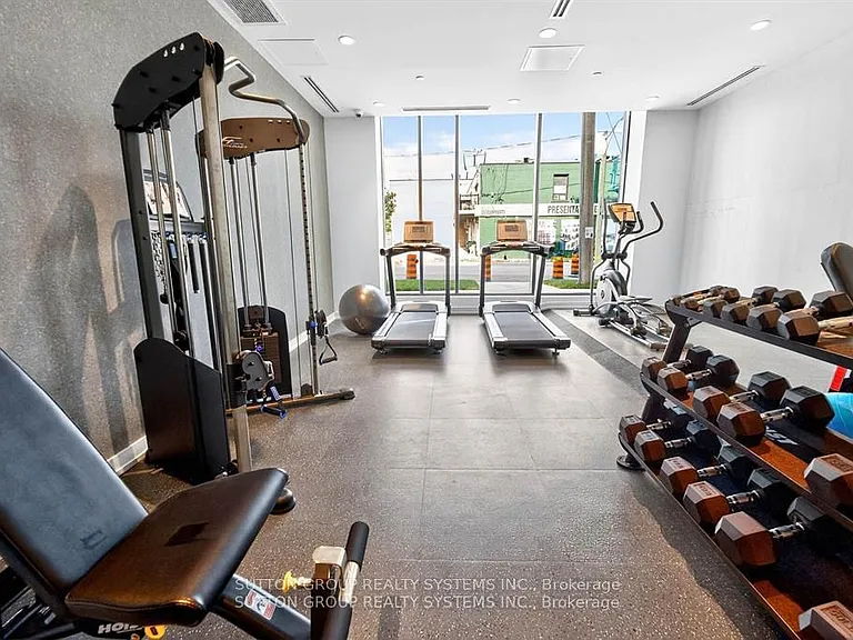 6 Chartwell Rd #402 — Photo 26
