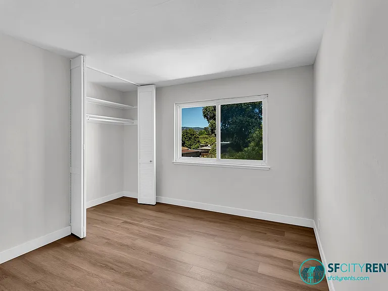 1540 Hudson St #302 — Photo 21