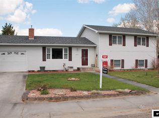 1819 Cloud Peak Dr, Worland, WY 82401