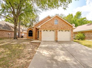 5720 Polo Club Dr, Arlington, TX 76017