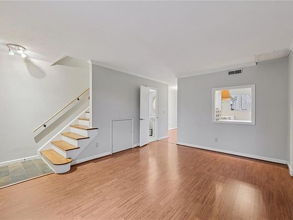 3rd image of 3085 Colonial Way APT H